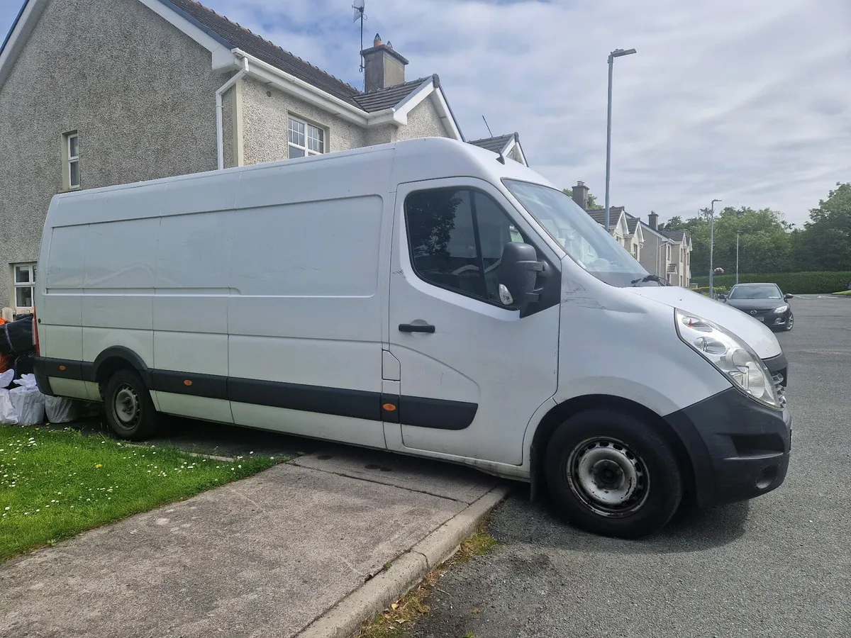 LWB Renault Master Van - Image 1