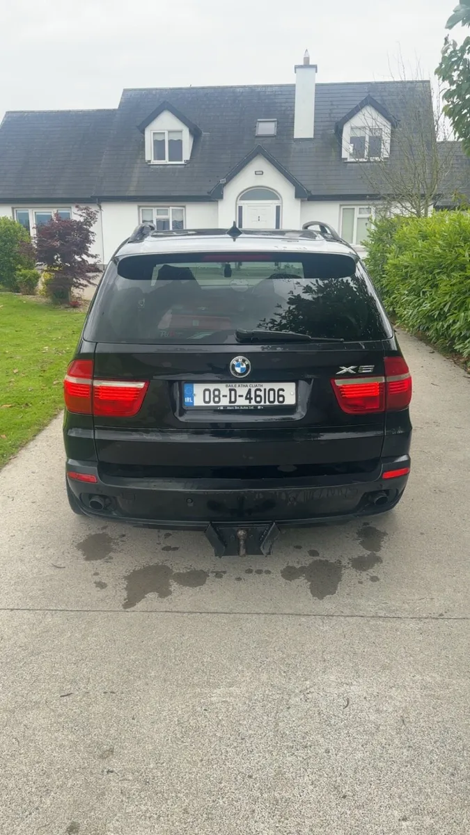 BMW x5 crew cab tax €333 - Image 2