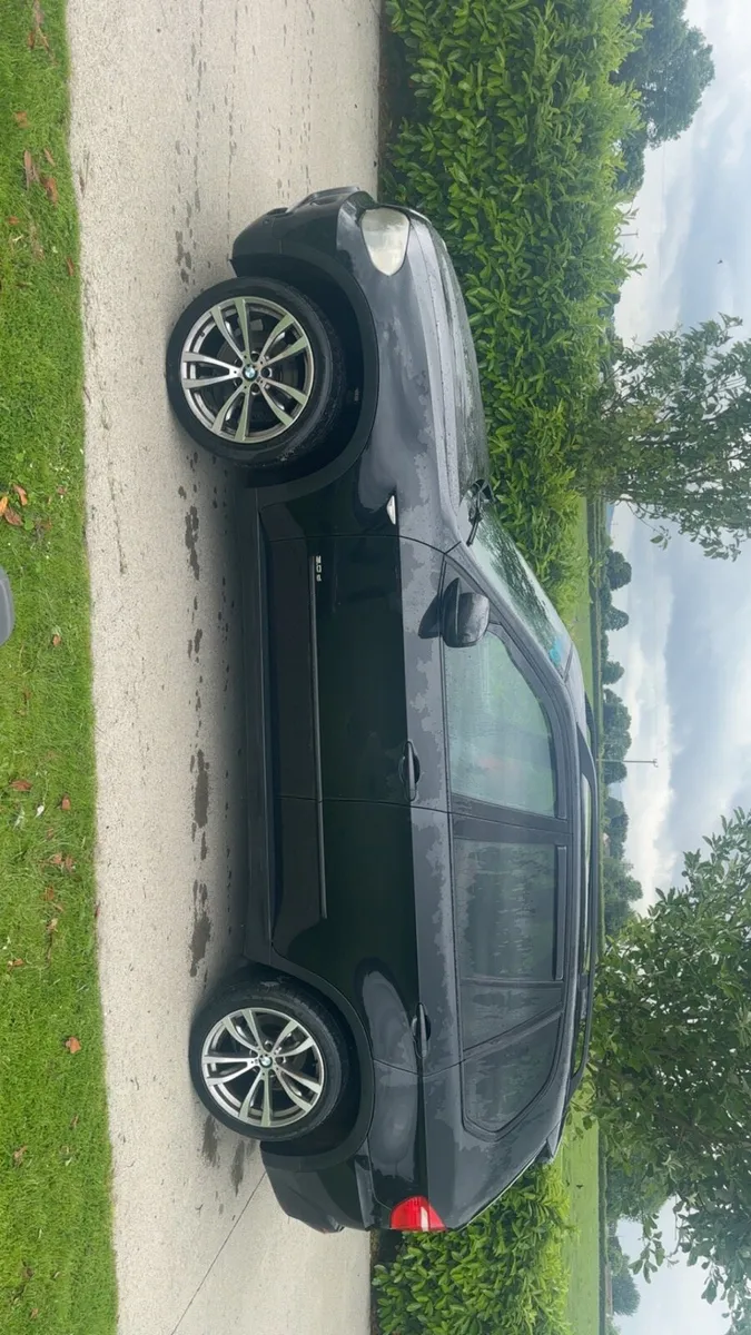 BMW x5 crew cab tax €333 - Image 3