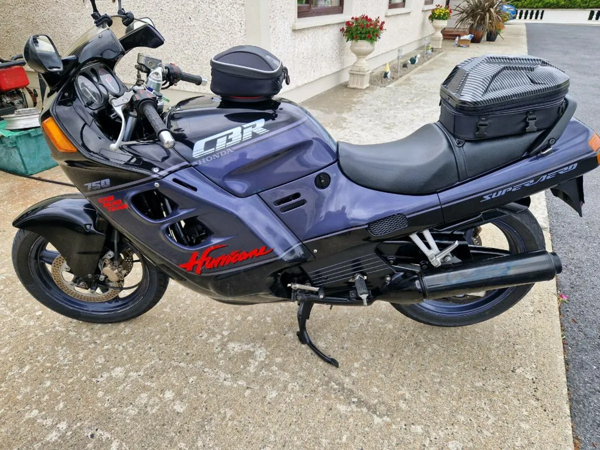 Honda Hurricane 750 - Image 1