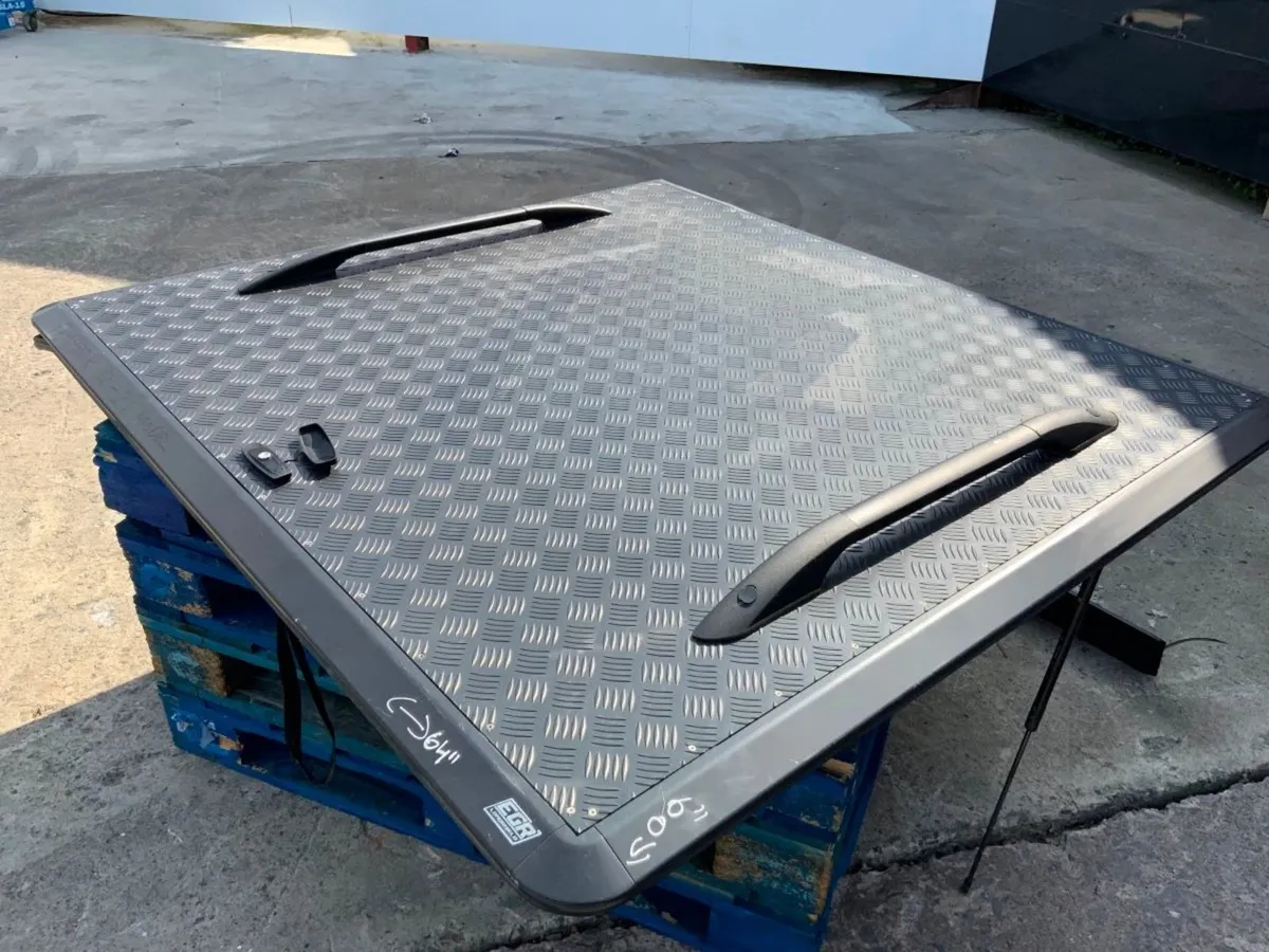 VW AMORAK HARDTOP TONNEAU LOAD COVER...440 - Image 1