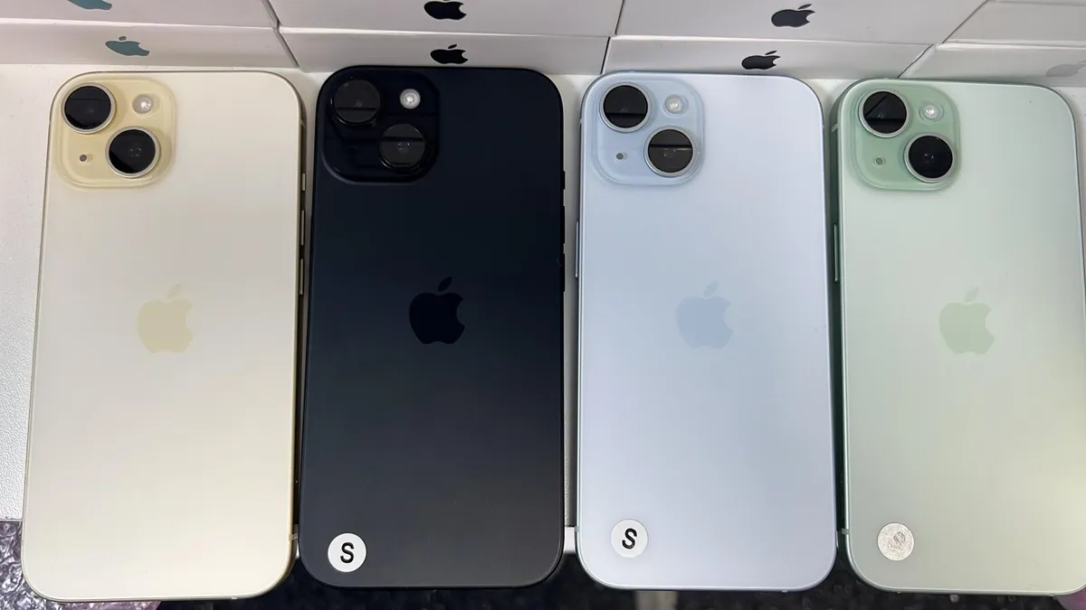 iPhone 15 128GB - Image 1