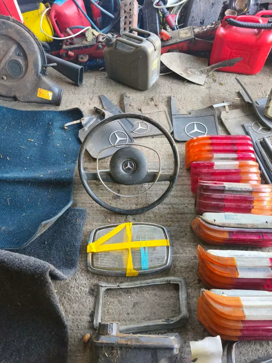 Vintage mercedes parts 70s 80s - Image 1