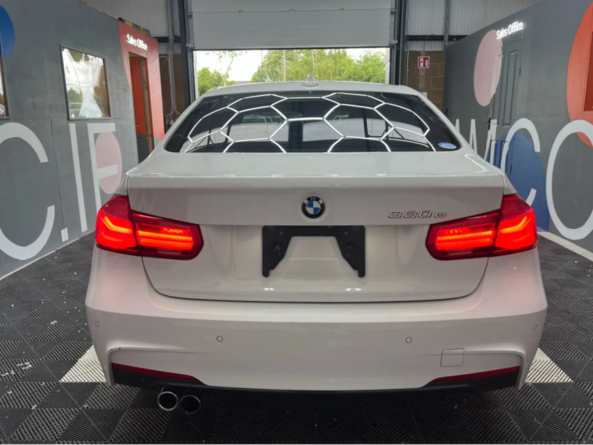 BMW 3-Series BMW 330e M-Sport Automatic 2.0 Hybrid - Image 4