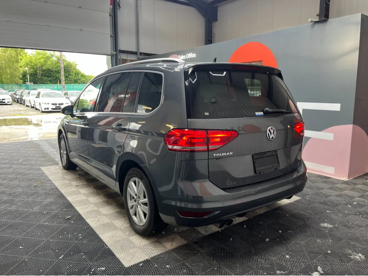Volkswagen Touran ONLY €27950! VW TOURAN 7 SEATER - Image 4