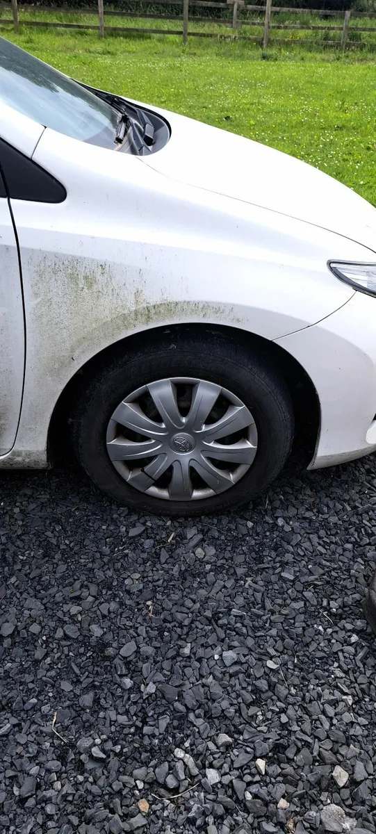 Toyota Auris Van - Image 1