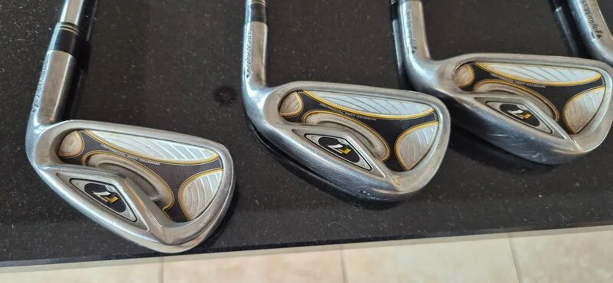 Taylormade R7 stiff AW-5 iron - Image 4