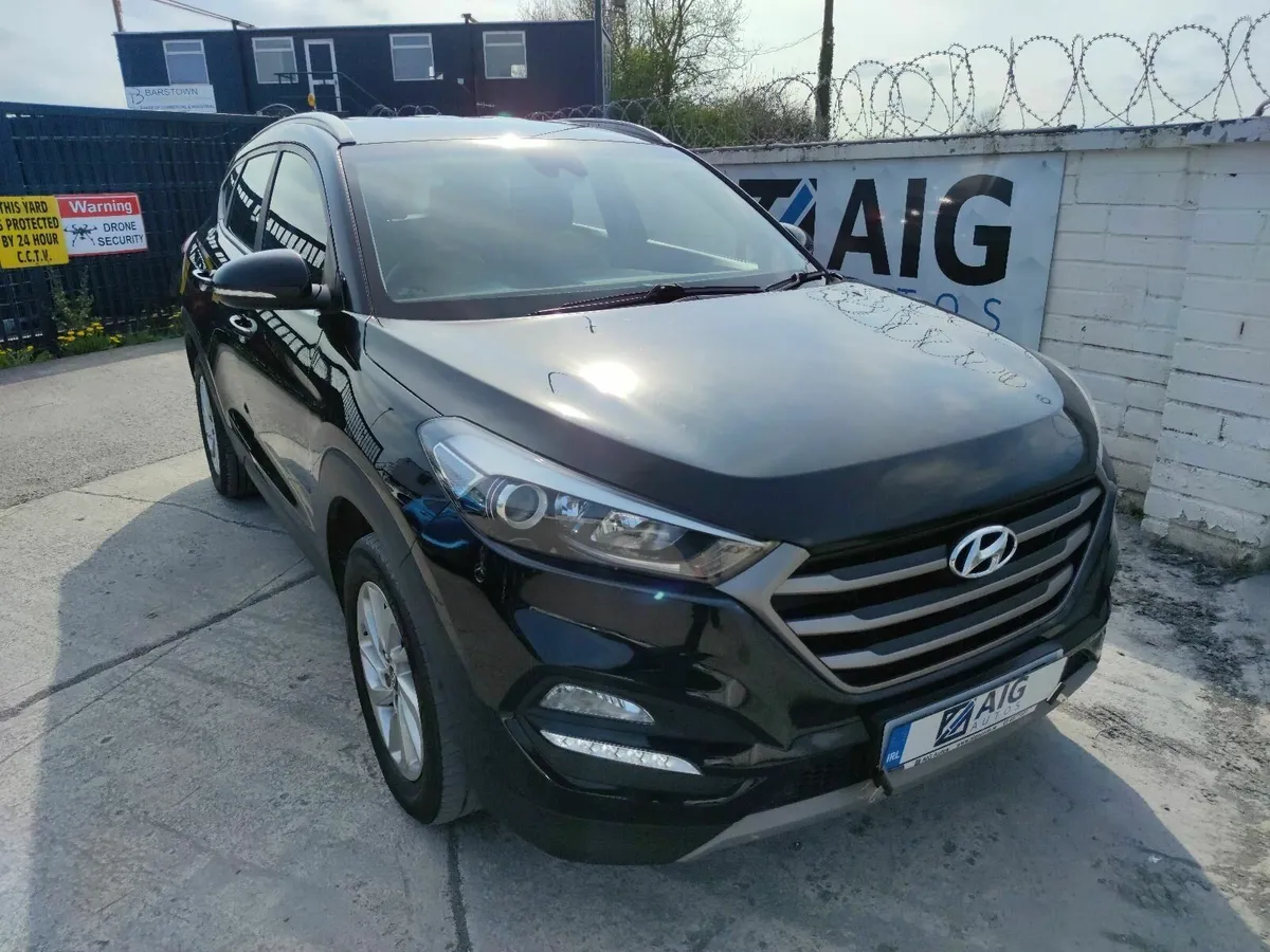 182 HYUNDAI TUCSON 1.7 SE NAV REV CAM B-DRIVE - Image 2