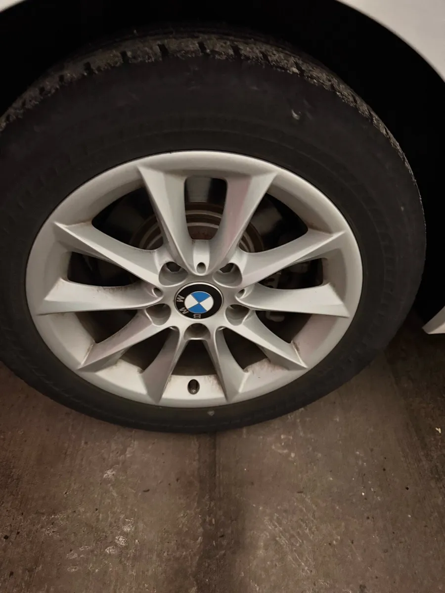 4 BMW 16-inch alloy wheels - Image 1