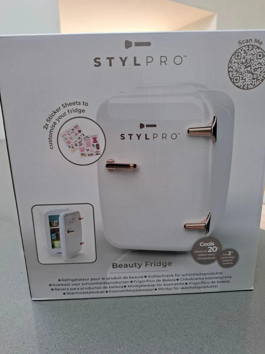 StylPro Beauty Fridge - Image 1
