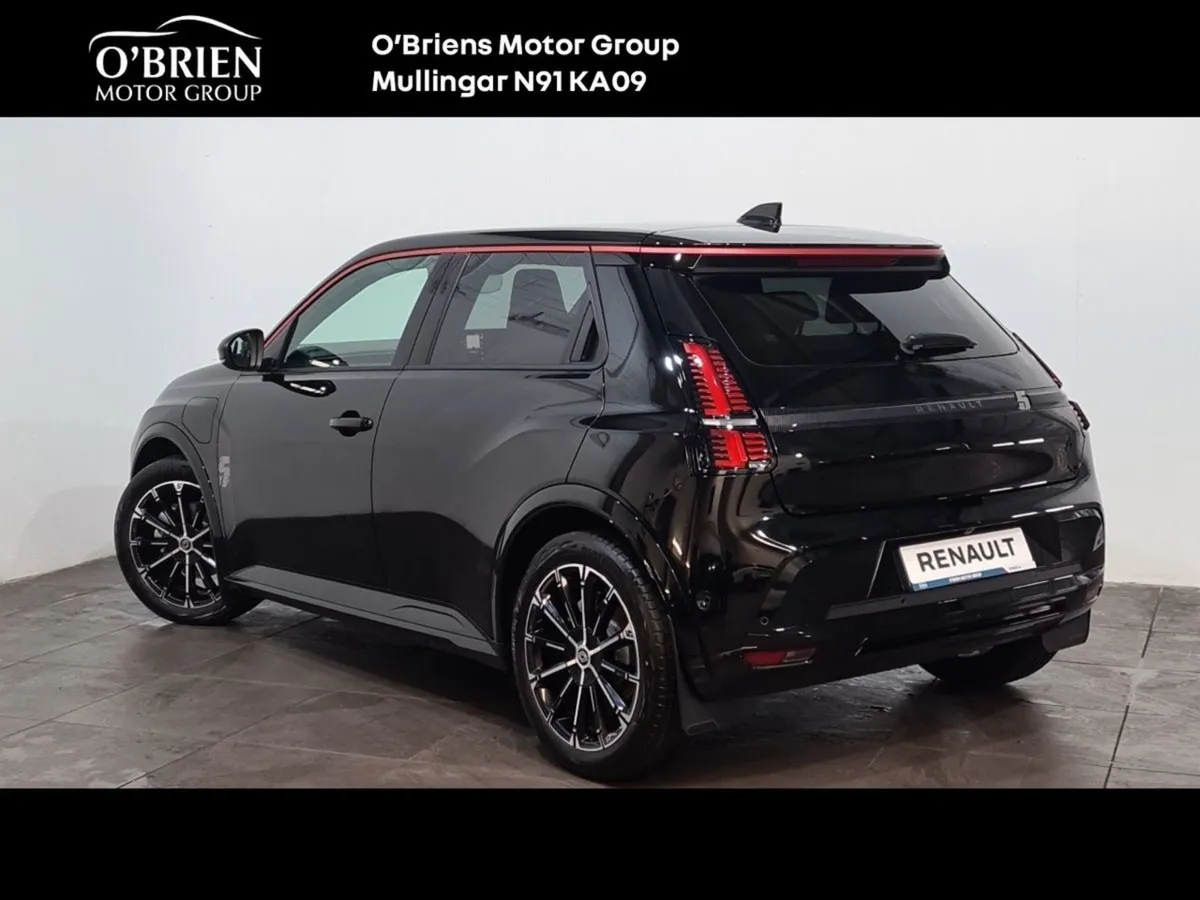 Renault 5 E-TECH Iconic 52kw 410km Range - Image 3