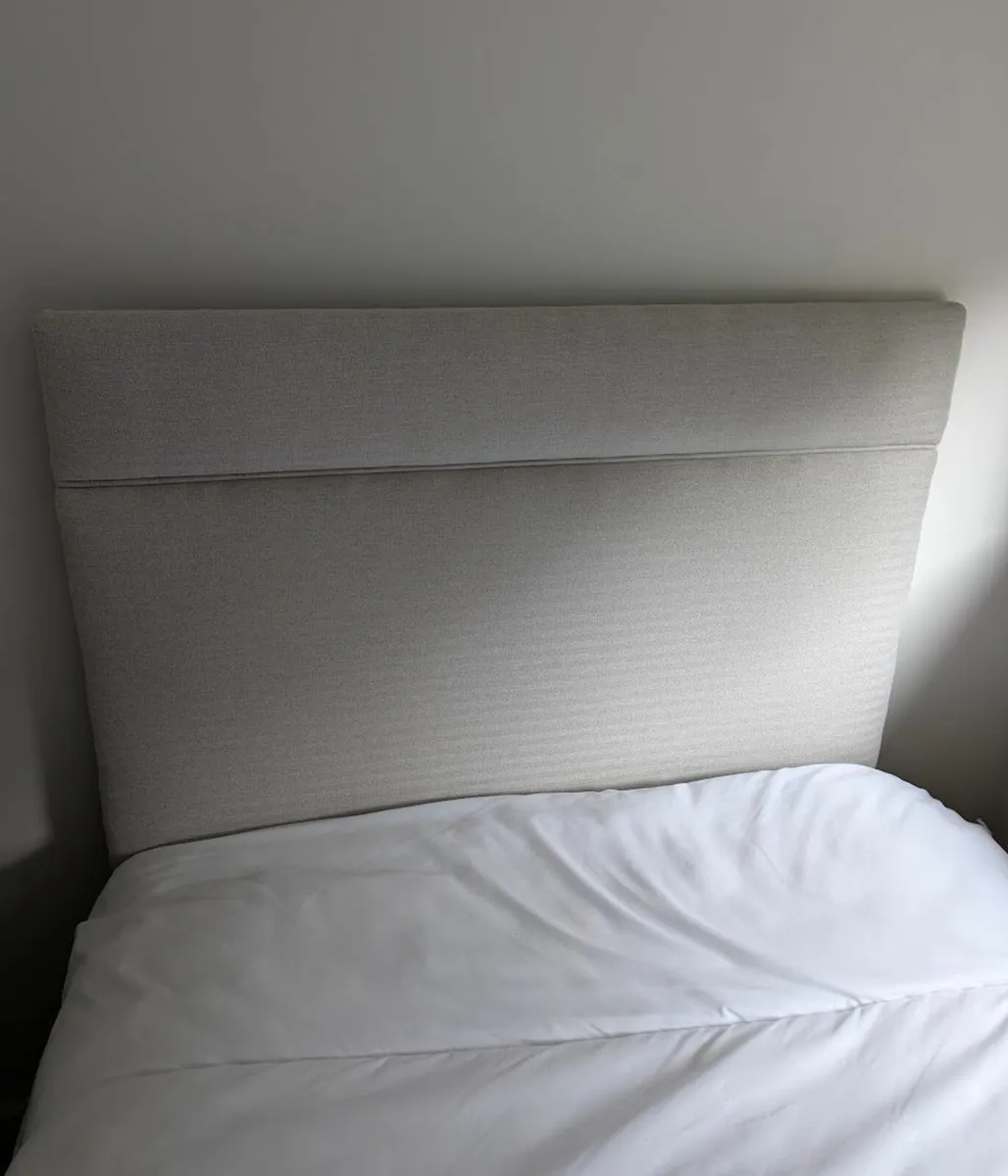 Single Bed with New Headboard and Duvet - Image 2