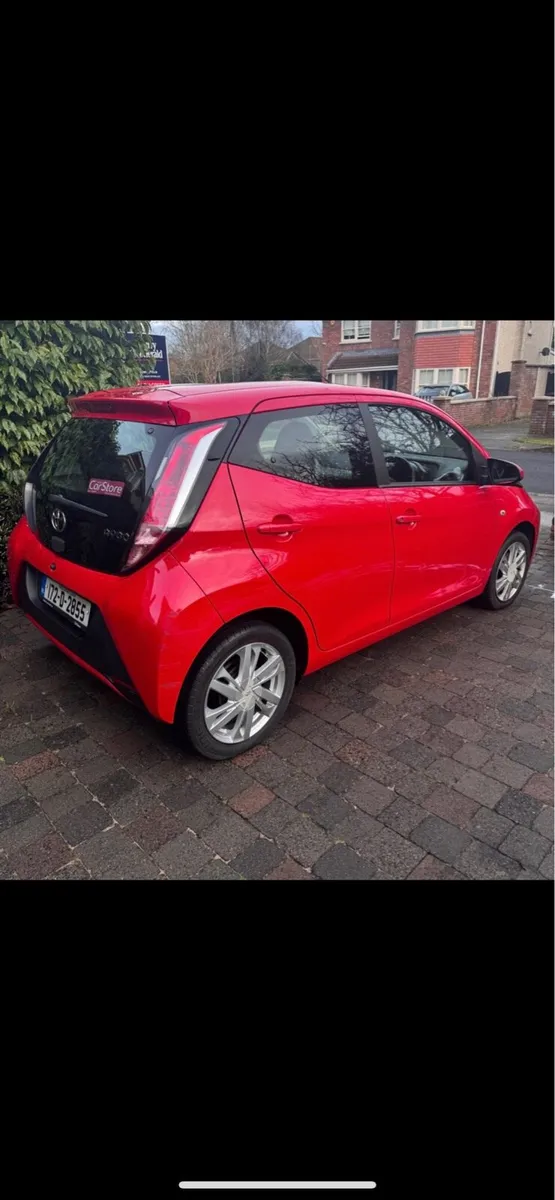 Toyota Aygo 2017 - Image 2