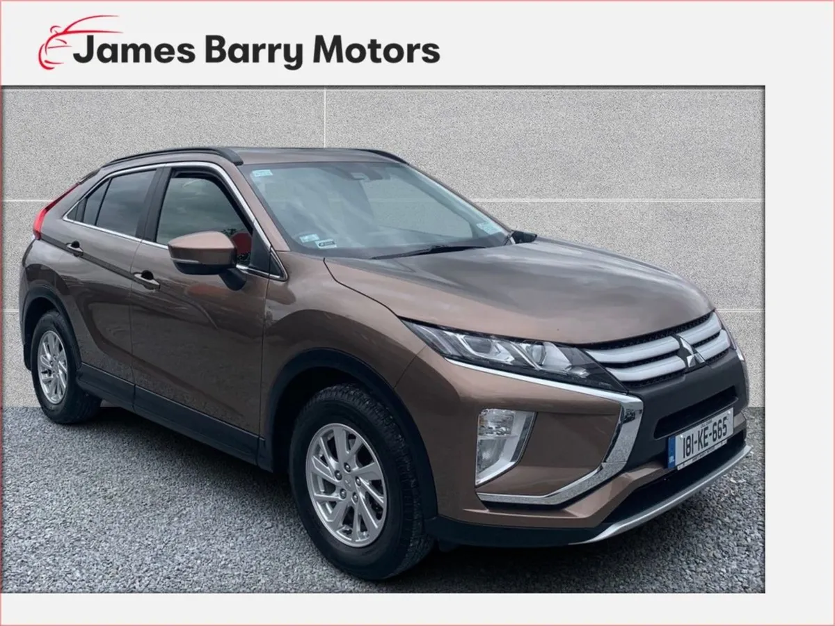 Nissan QASHQAI Mitsibishi Eclipse Cross - Image 1