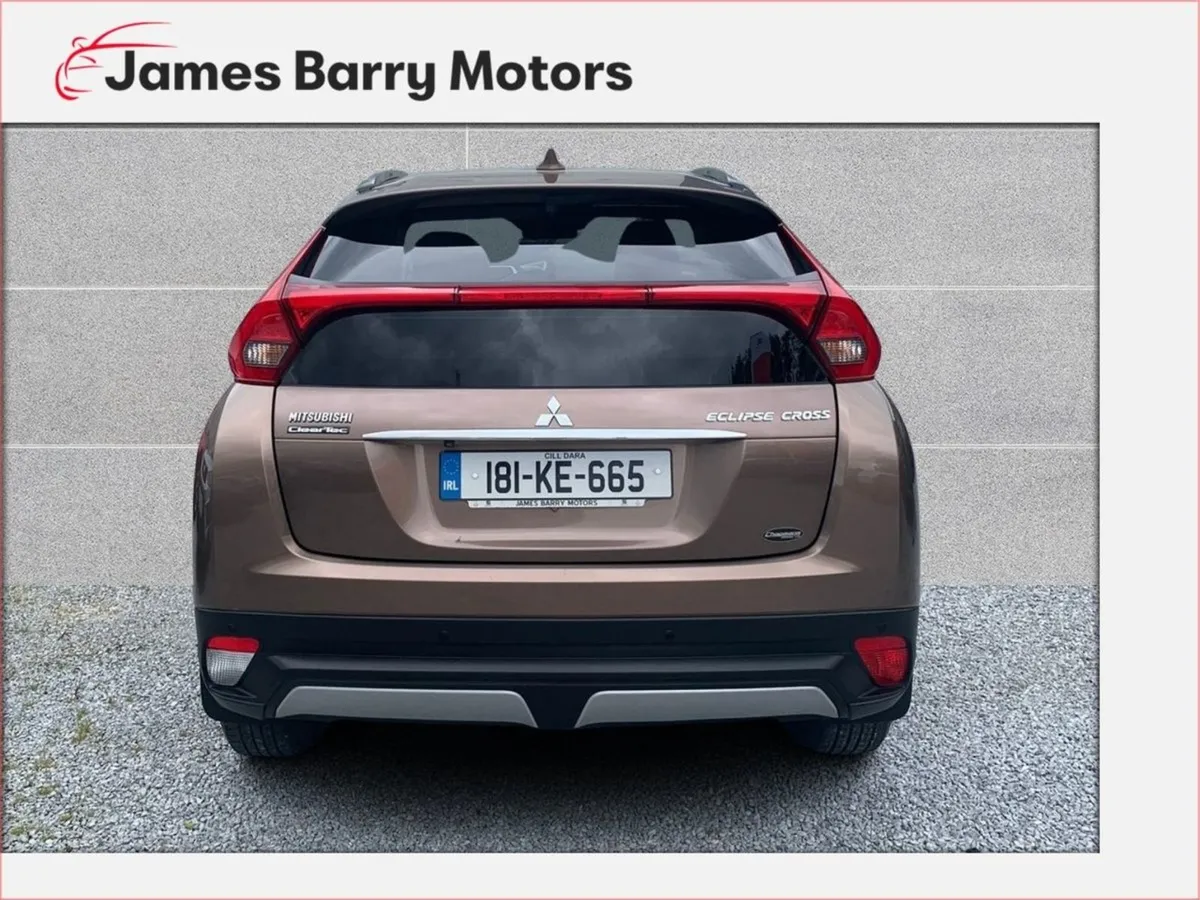 Nissan QASHQAI Mitsibishi Eclipse Cross - Image 4