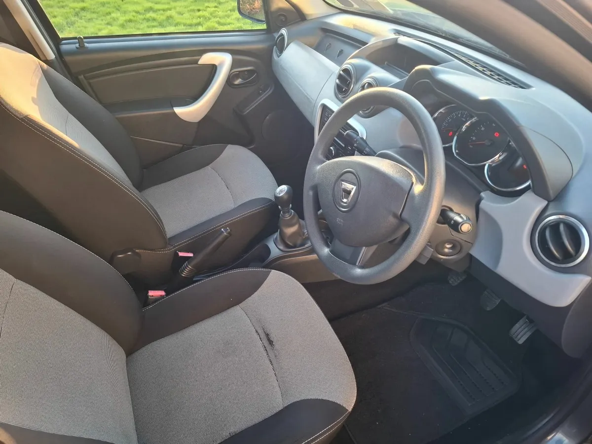 Dacia Duster 2015 - Image 2