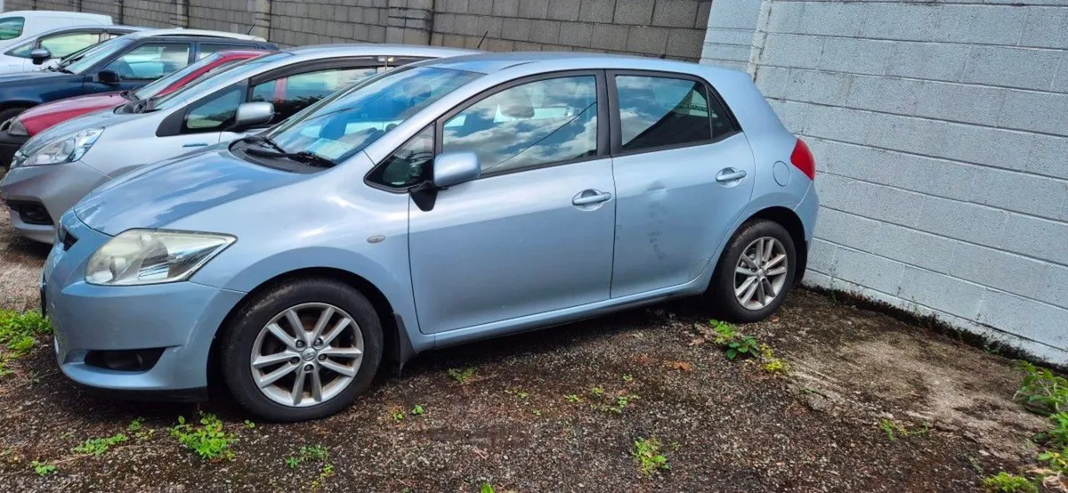 Toyota auris - Image 3