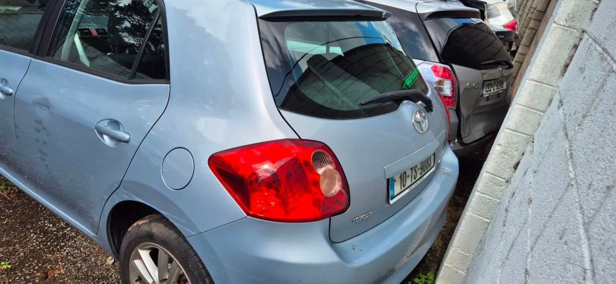 Toyota auris - Image 4