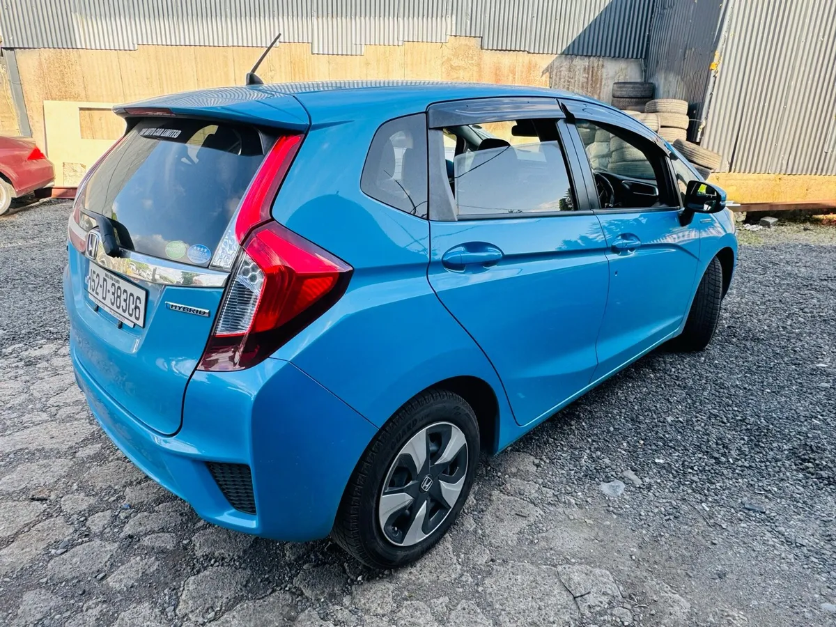 Honda Fit Automatic Hybrid in immaculate Condition - Image 4