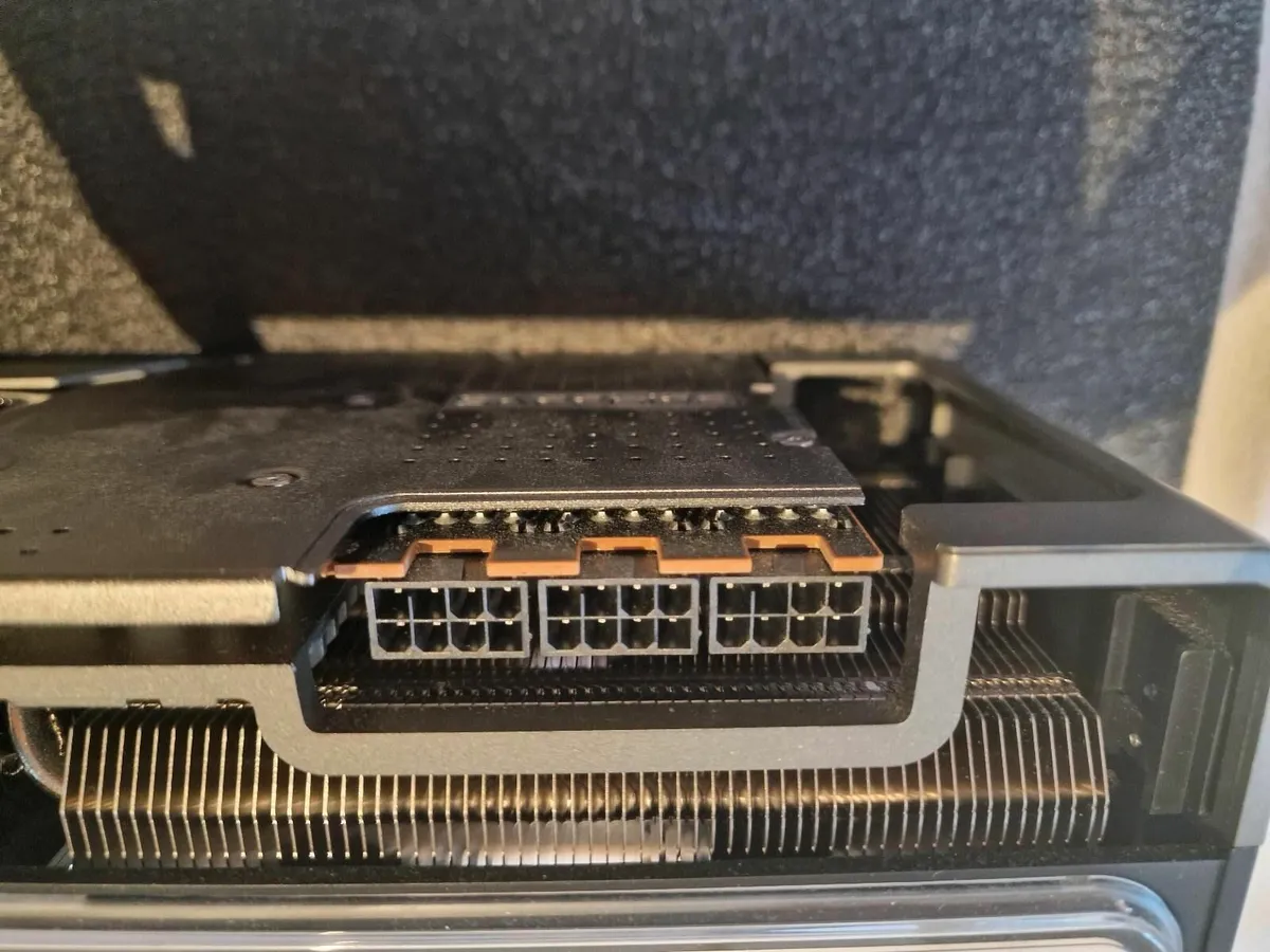 Sapphire RX 7900 XT Nitro+ OC 20GB GDDR6 - Image 2