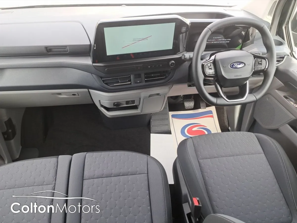 Ford Transit Custom Limited Crew Cab Plug-in Hybr - Image 3