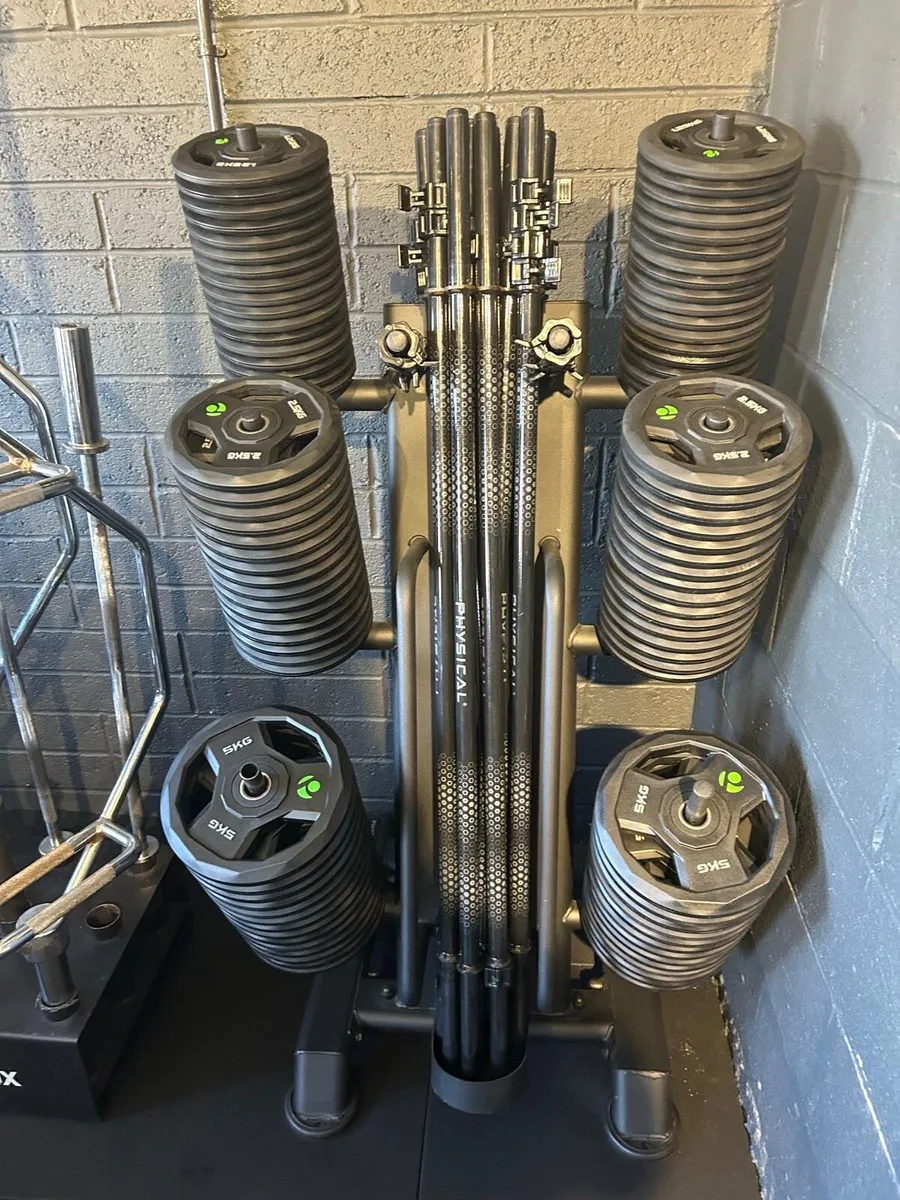 Pump set with stand