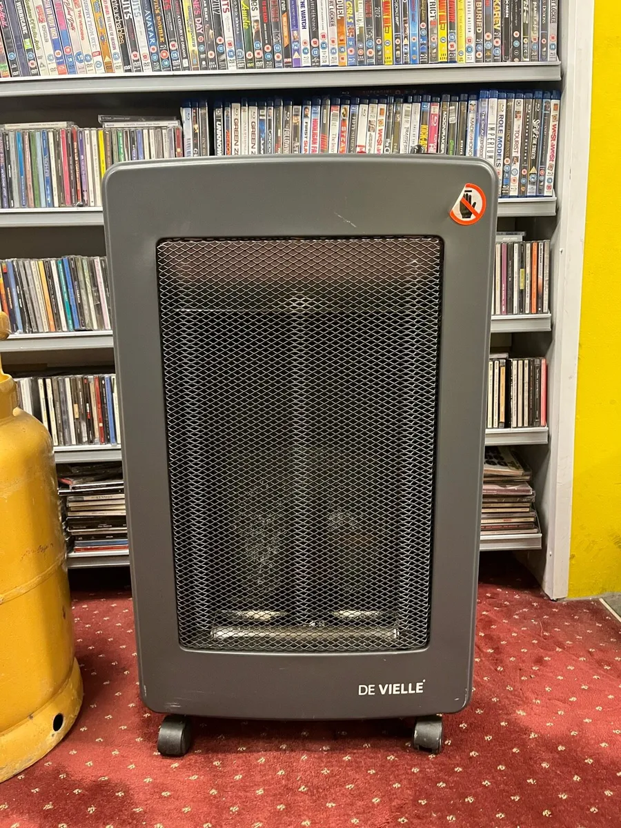 DeVielle Gas Heater + 2 Gas Tanks - Image 2
