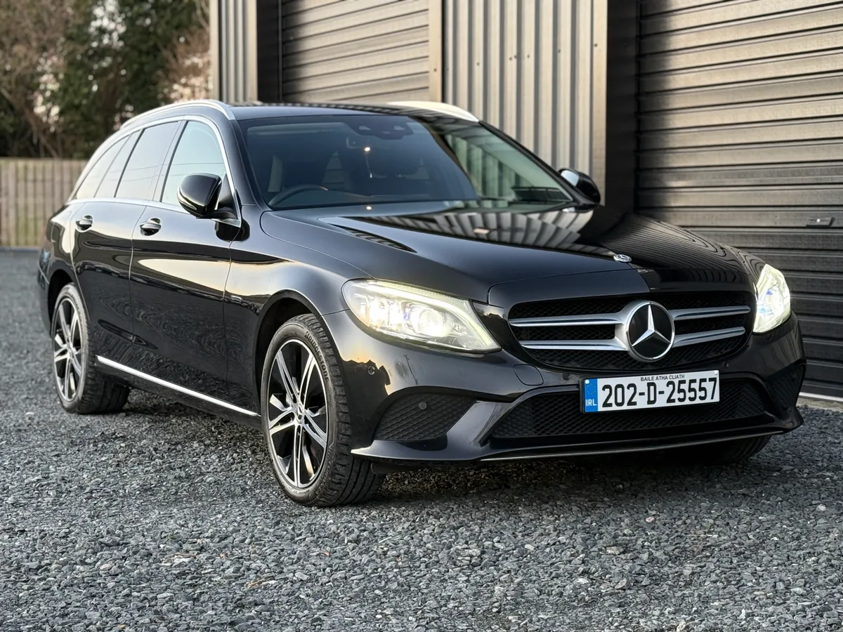 202 Mercedes C300 DE Plug In Hybrid Diesel - Image 4