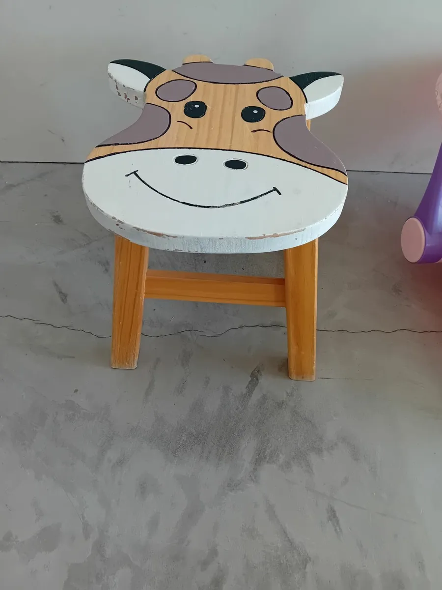 Wodden kids stool