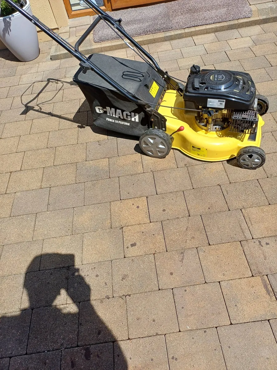 Petrol Lawnmower - Image 3