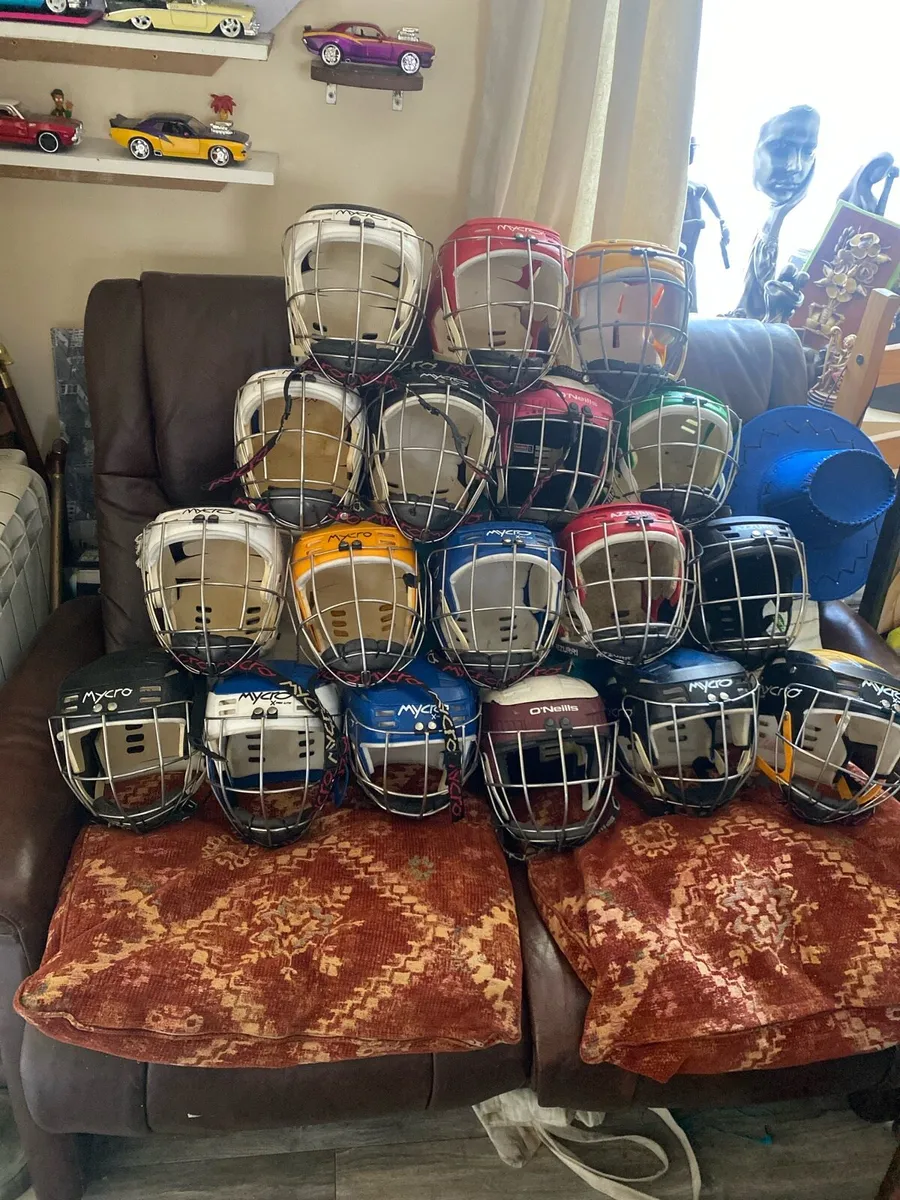 Hurling helmets - Image 1