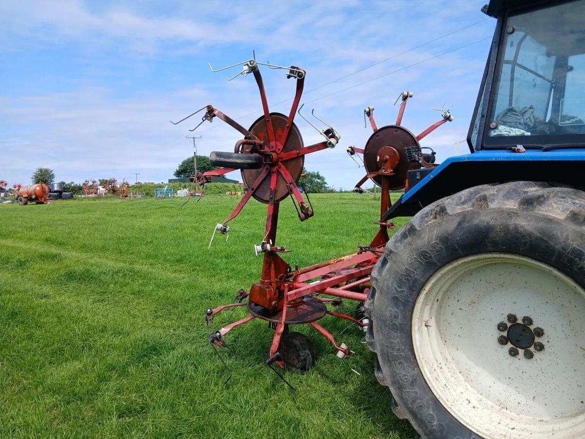Lely lotus 600 Tedder - Image 3