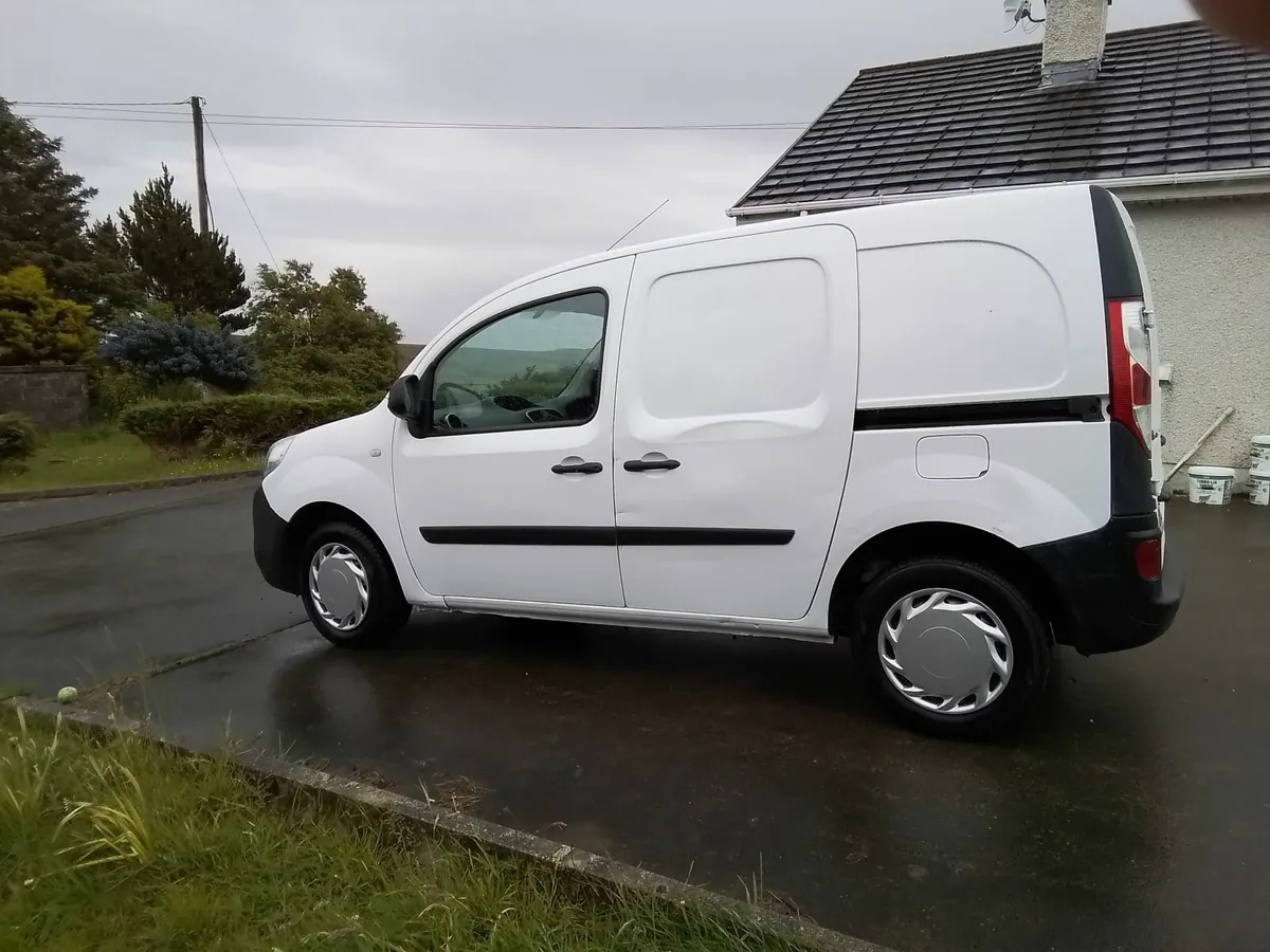 Renault Kangoo 2015 SPECIAL EDITION  6  SPEED 110 - Image 4