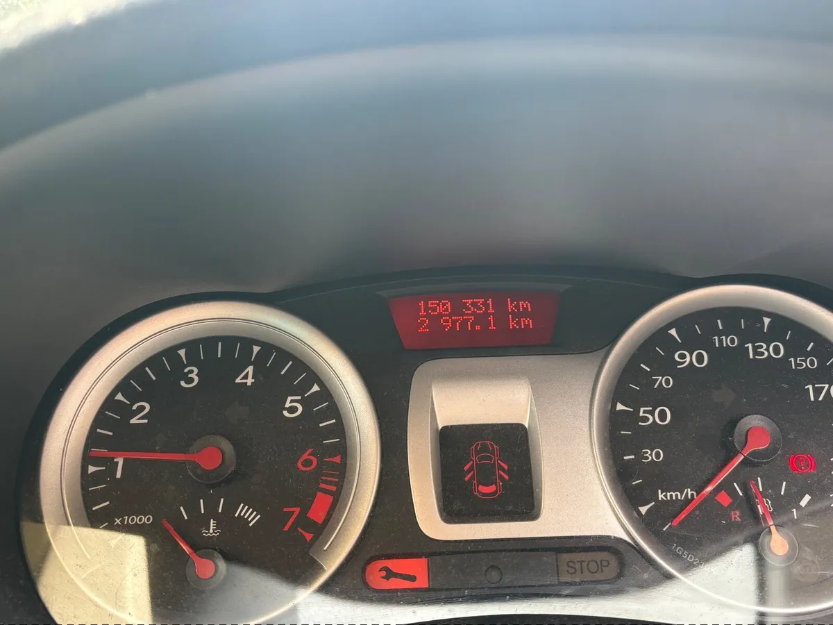 Renault Clio 2010 - Image 3