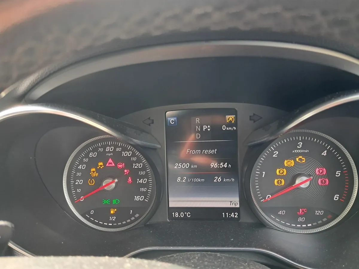 Mercedes-Benz C-Class 2017 - Image 4
