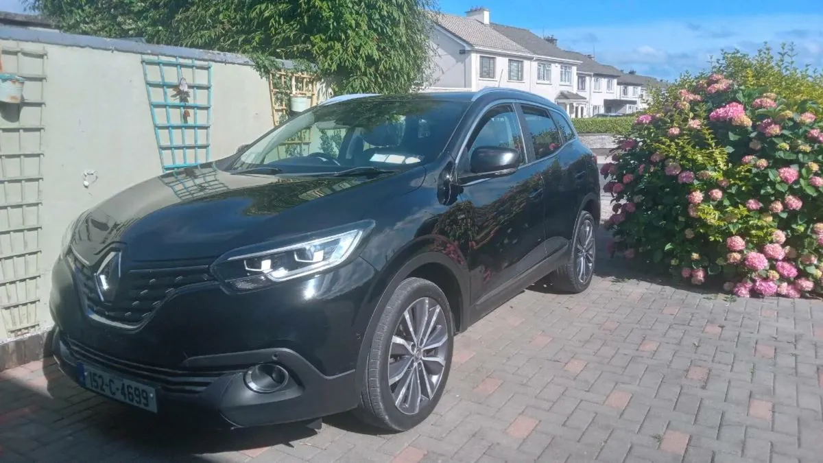 Renault Kadjar Signature / NAV / PAN ROOF / BOSE - Image 1