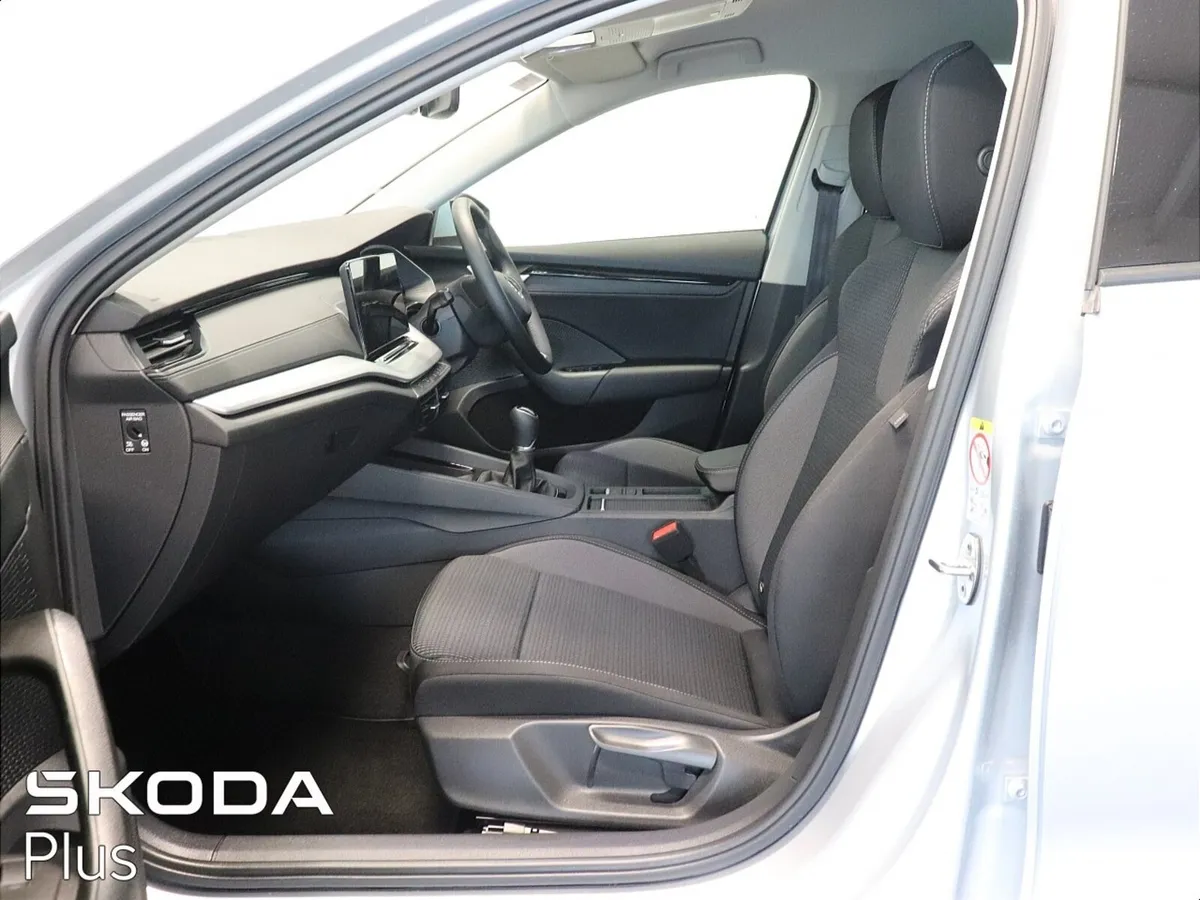 Skoda Octavia 2025 - Image 4