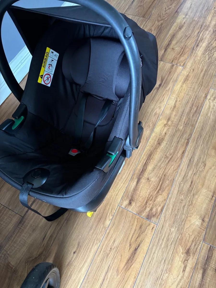 Panorama XTI Travel System - Image 2