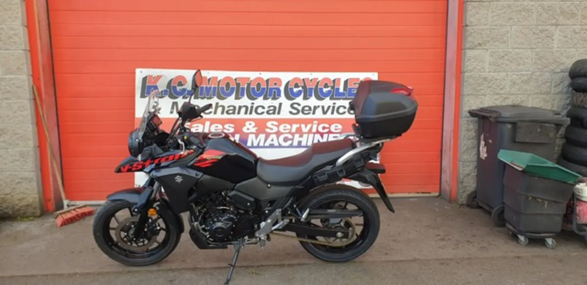 Suzuki DL 250 V-Strom - Image 4