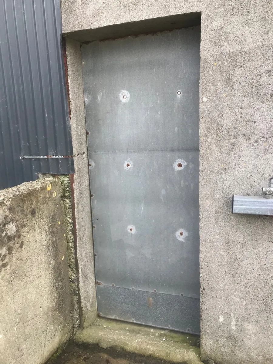 Sliding doors galvanised - Image 2