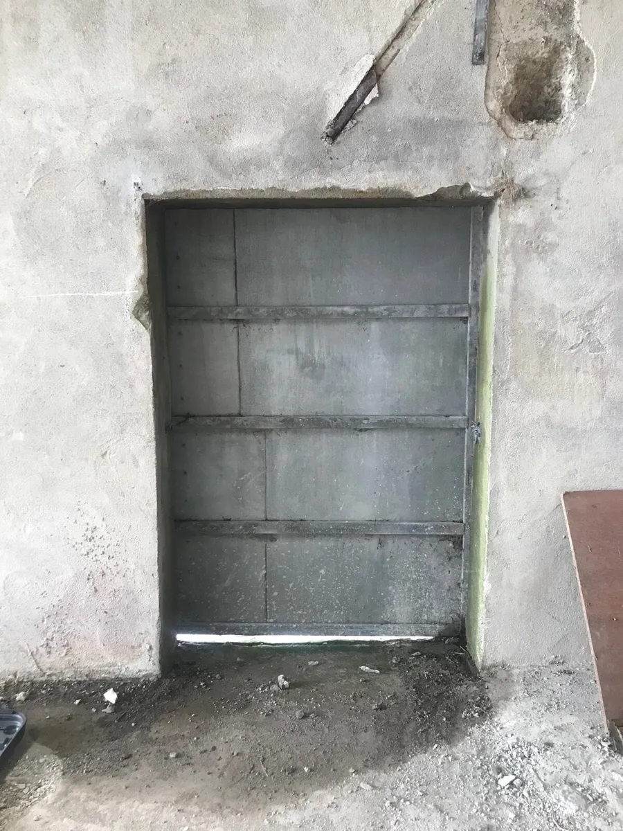 Sliding doors galvanised - Image 3