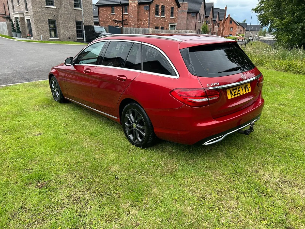 Car - Image 3