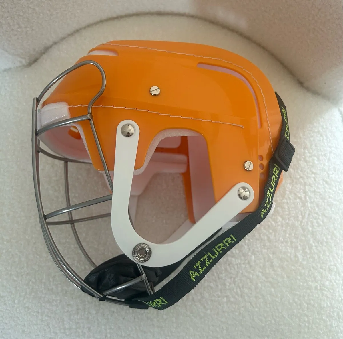 Gola Hurling Helmet - Image 3