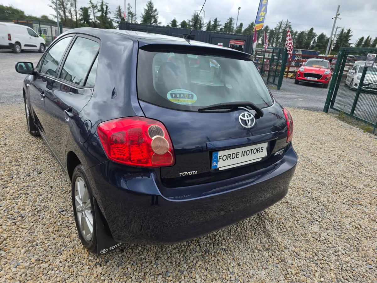 Toyota Auris 2009 - Image 3