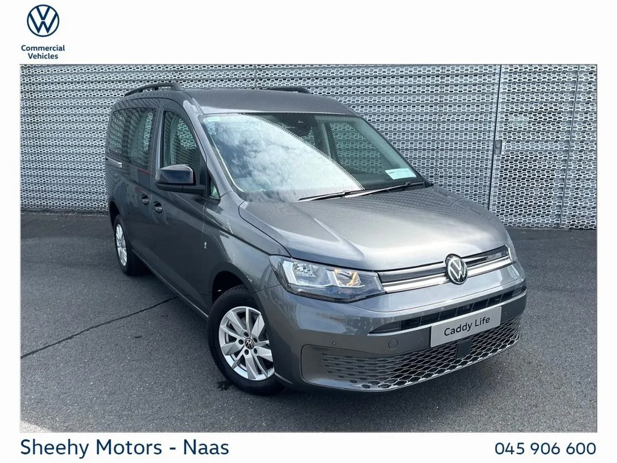 Volkswagen Caddy Maxi Life 7 Seat 122HP DSG Autom - Image 1