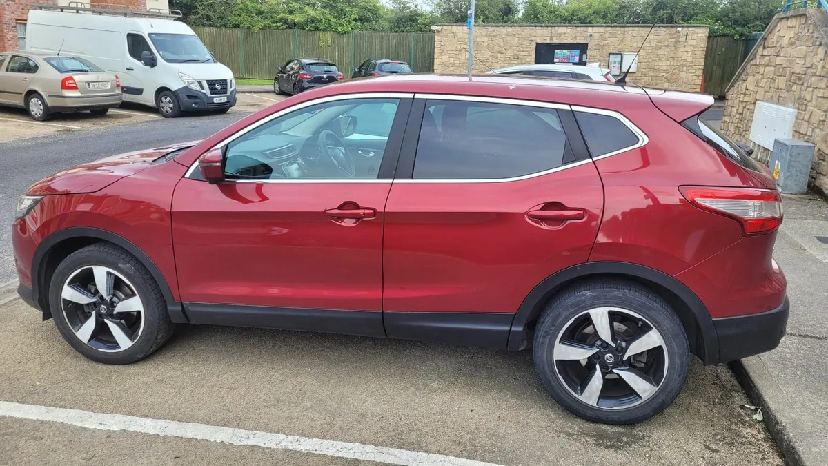 Nissan Qashqai 2015 - Image 2
