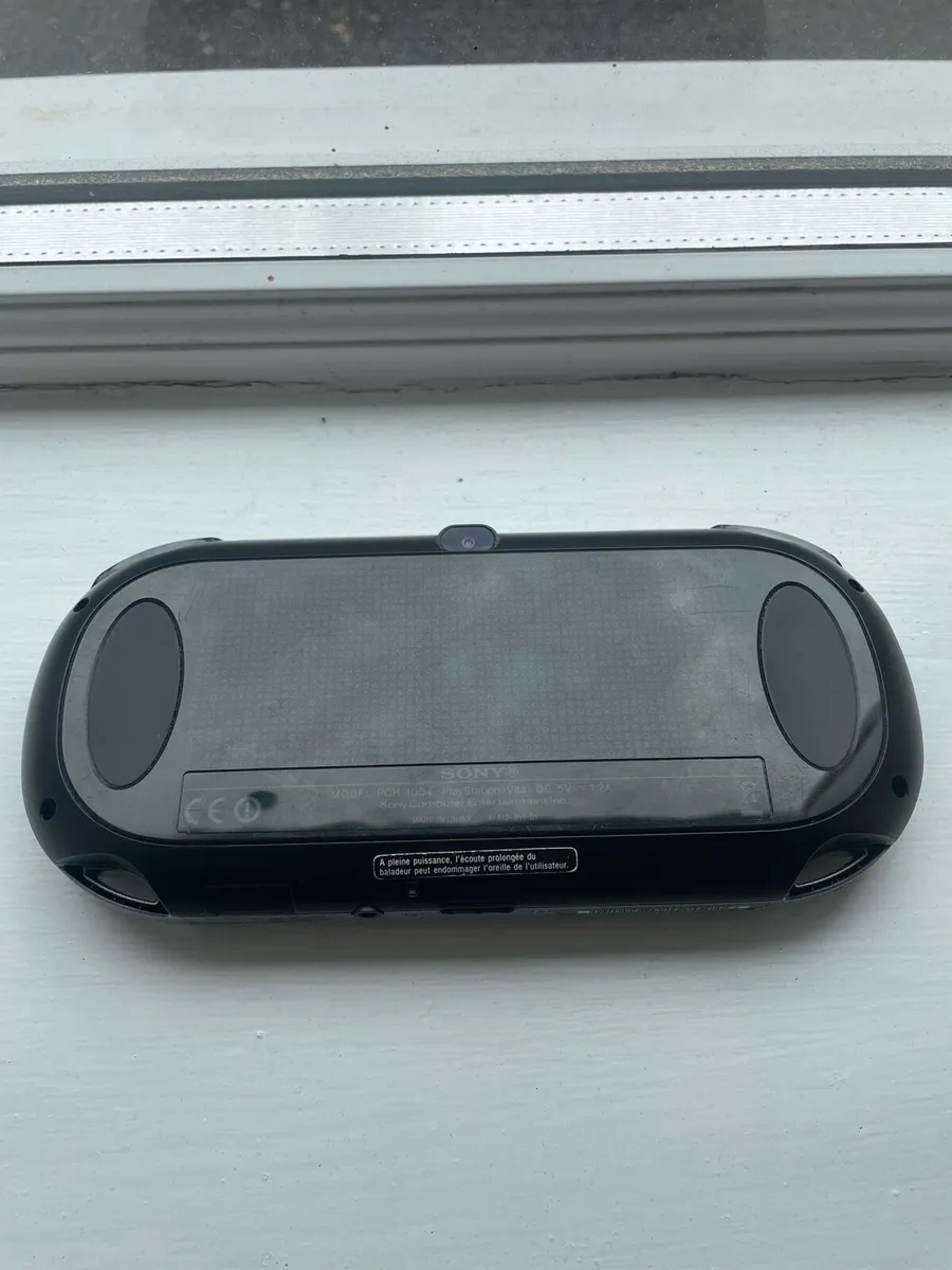 PS Vita OLED Mint Condition, protective shell - Image 4