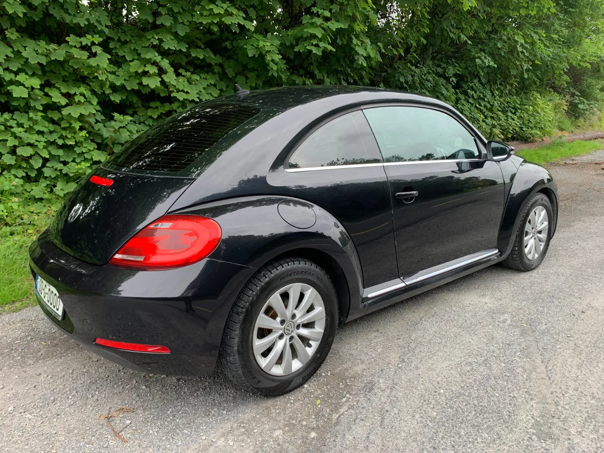 Volkswagen Beetle Design TSI 2013 - Image 3