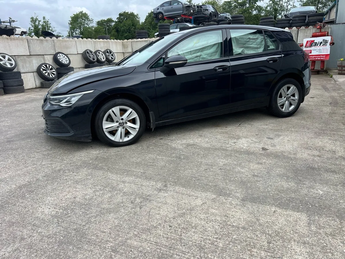 2021 MARK 8  VOLKSWAGEN GOLF BREAKING FOR PARTS - Image 2