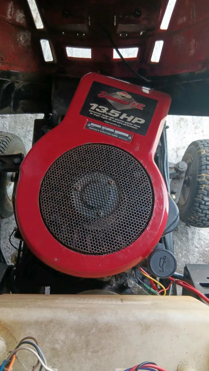 Replacement 13.5 hp flat top B+S Engine